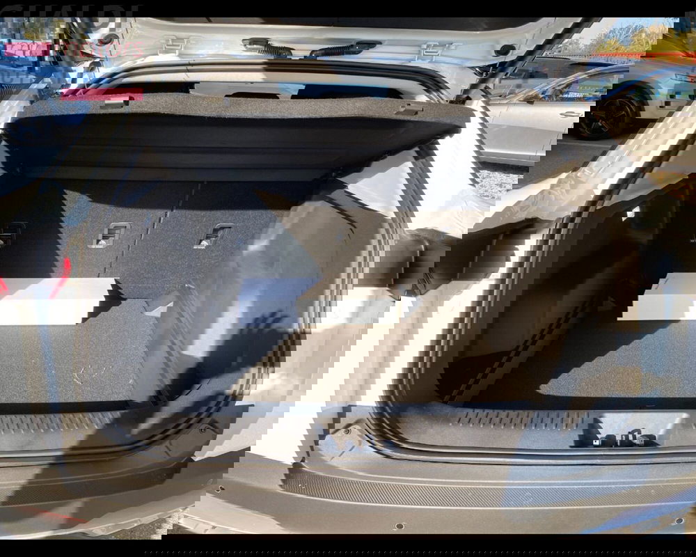 Omoda Omoda 5 SHS-H nuova a Modena (11)