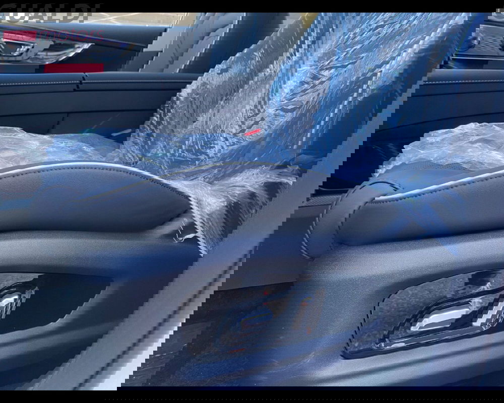 Omoda Omoda 5 SHS-H nuova a Modena (17)