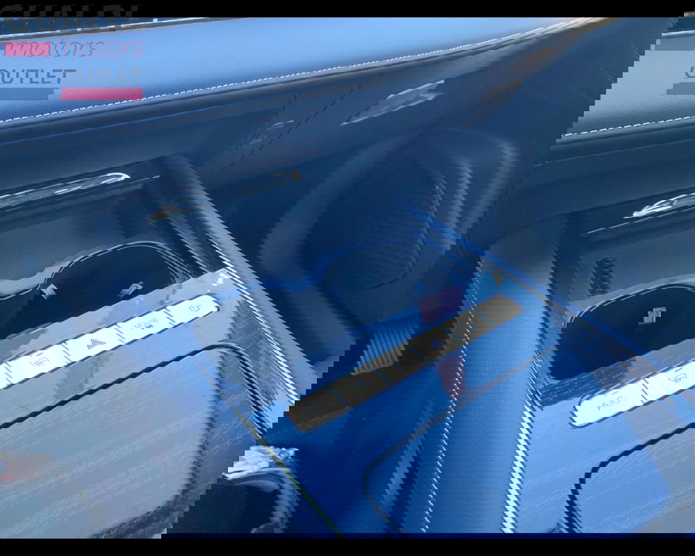 Omoda Omoda 5 SHS-H nuova a Modena (20)