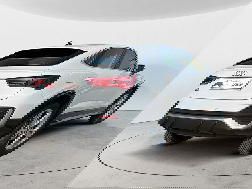 Audi Q3 Sportback usata a Caserta (4)