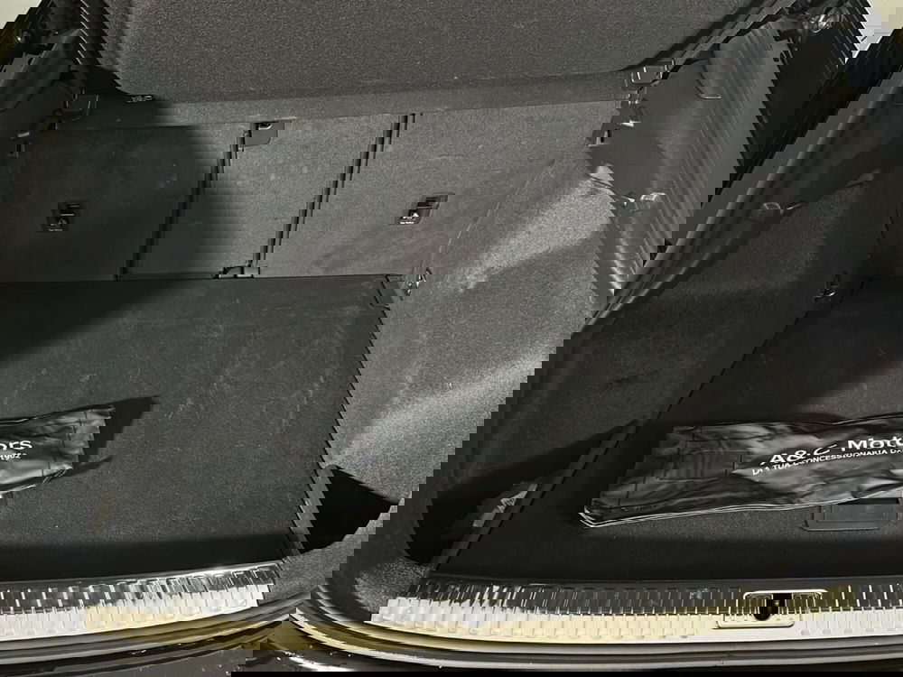 Audi Q3 Sportback usata a Napoli (18)