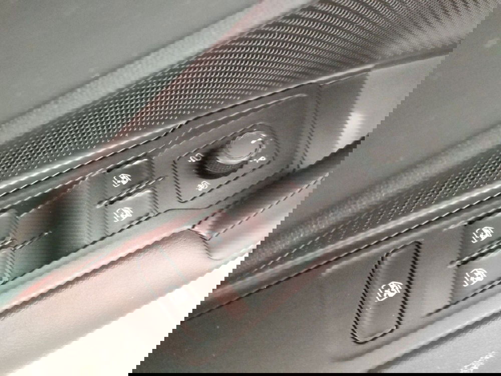 Volkswagen Tiguan usata a Napoli (14)