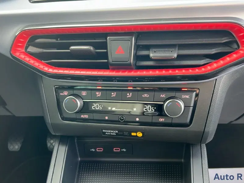 SEAT Ibiza nuova a Potenza (11)