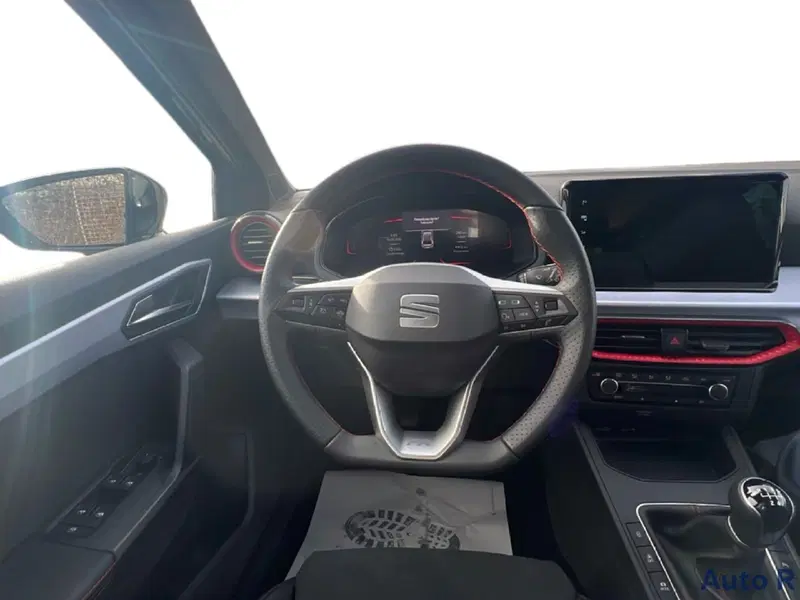 SEAT Ibiza nuova a Potenza (13)