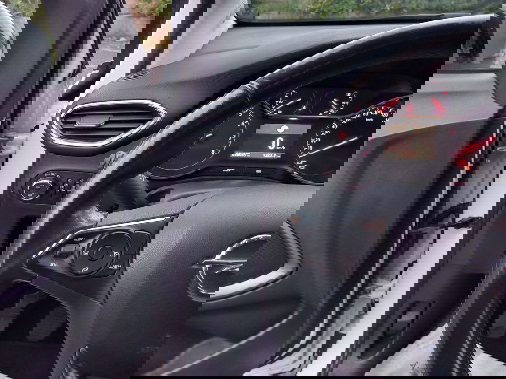 Opel Crossland usata a Lucca (18)