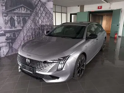 Peugeot 508 BlueHDi 130 Stop&amp;Start EAT8 GT Pack nuova a Lucca