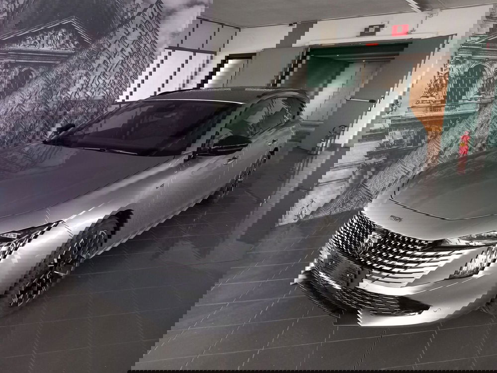 Peugeot 508 nuova a Lucca