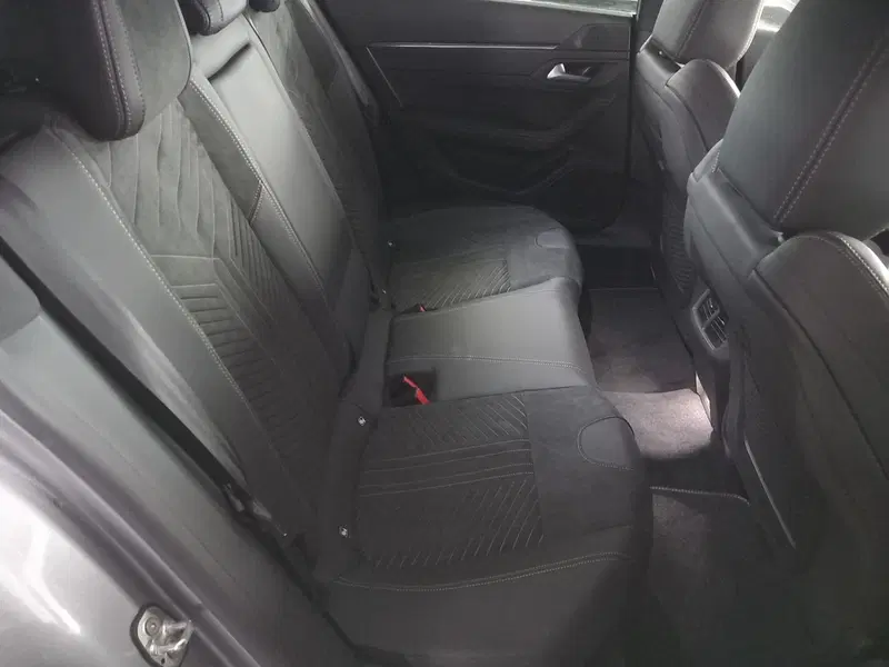 Peugeot 508 nuova a Lucca (13)