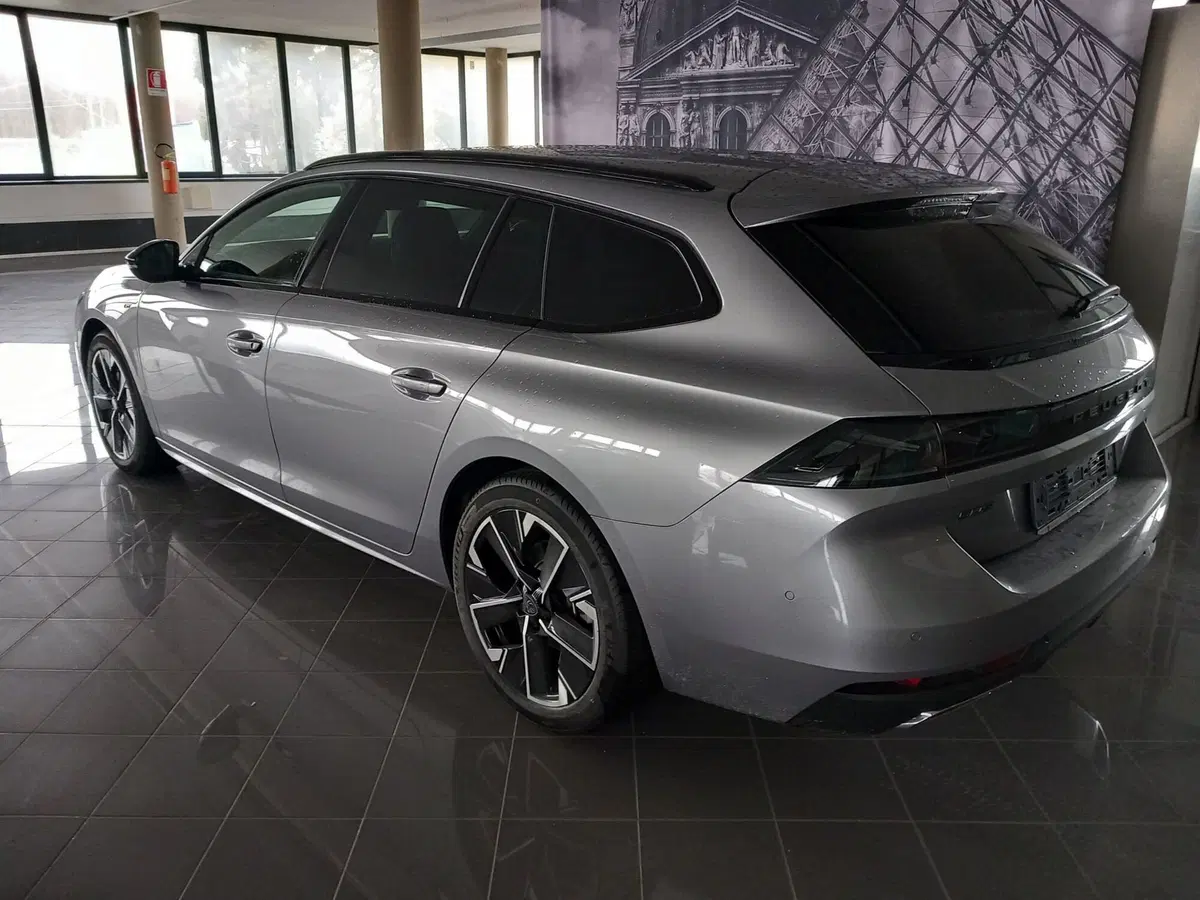 Peugeot 508 nuova a Lucca (4)