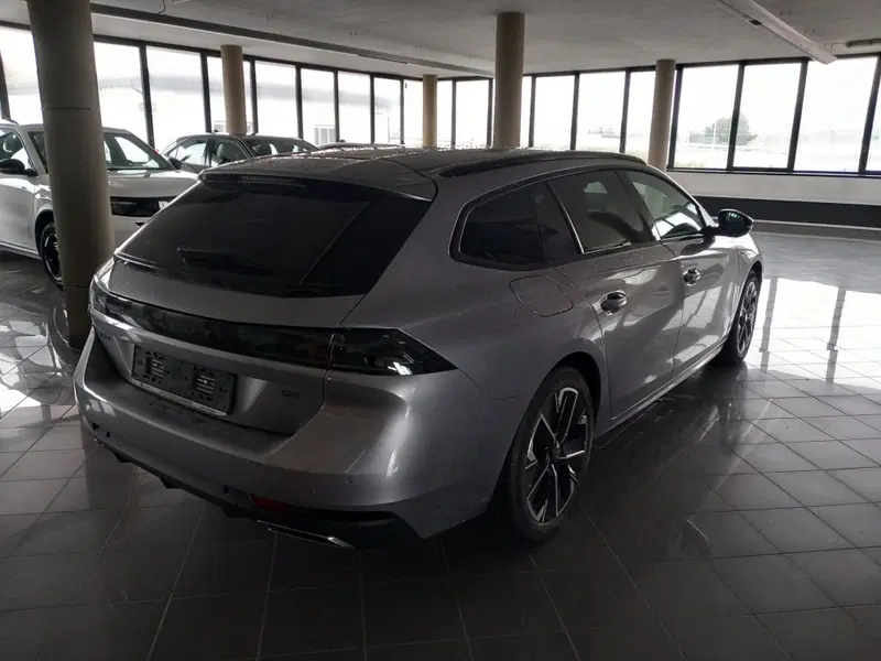 Peugeot 508 nuova a Lucca (6)
