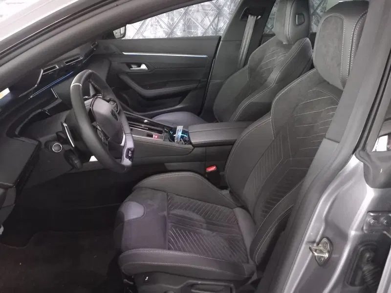 Peugeot 508 nuova a Lucca (9)