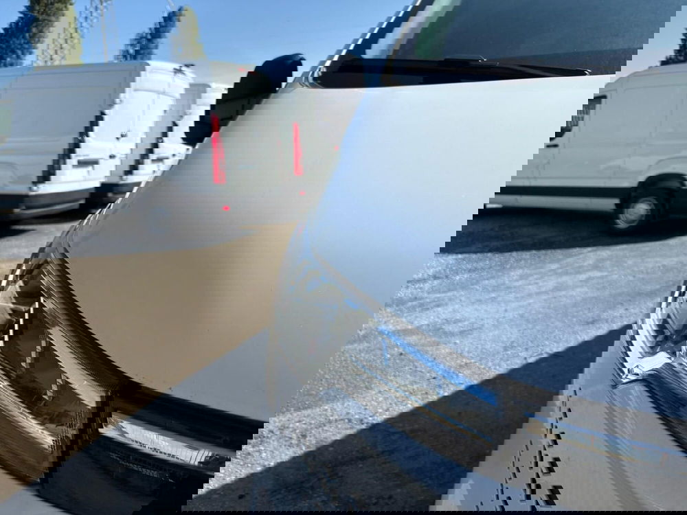 Maxus e Furgone nuova a Monza e Brianza (16)