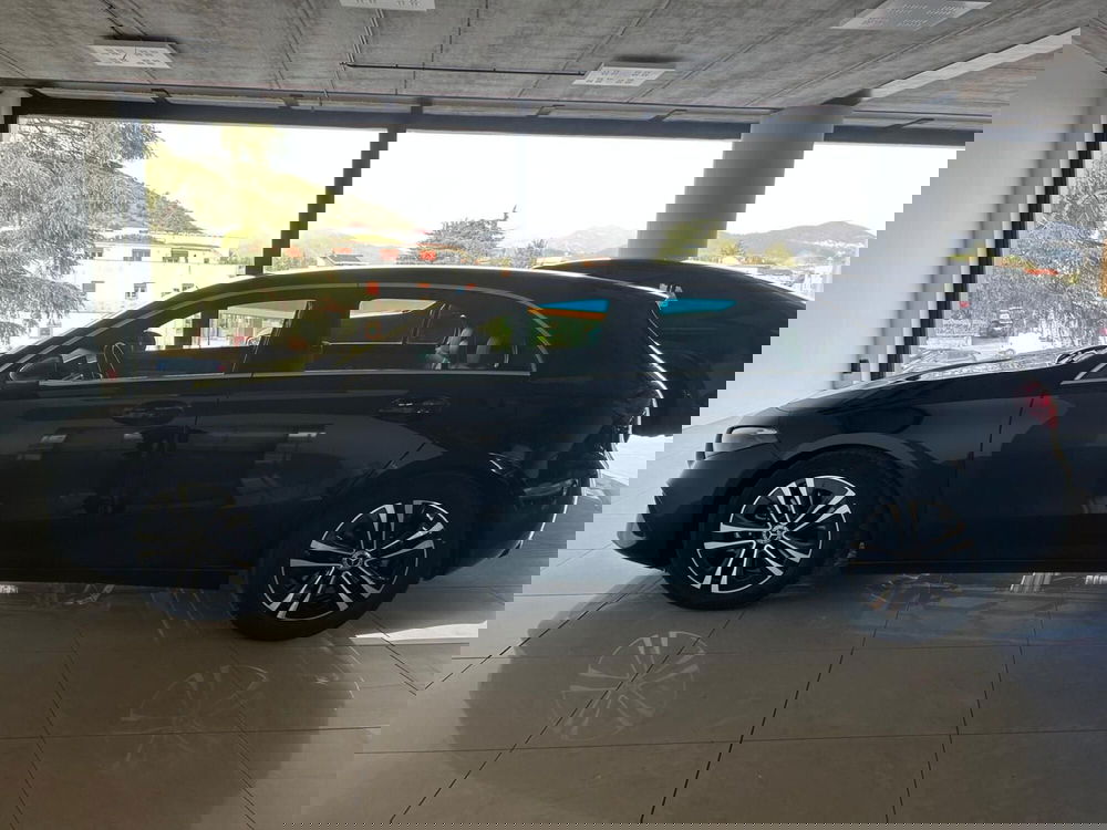 Mercedes-Benz Classe A nuova a Salerno (10)