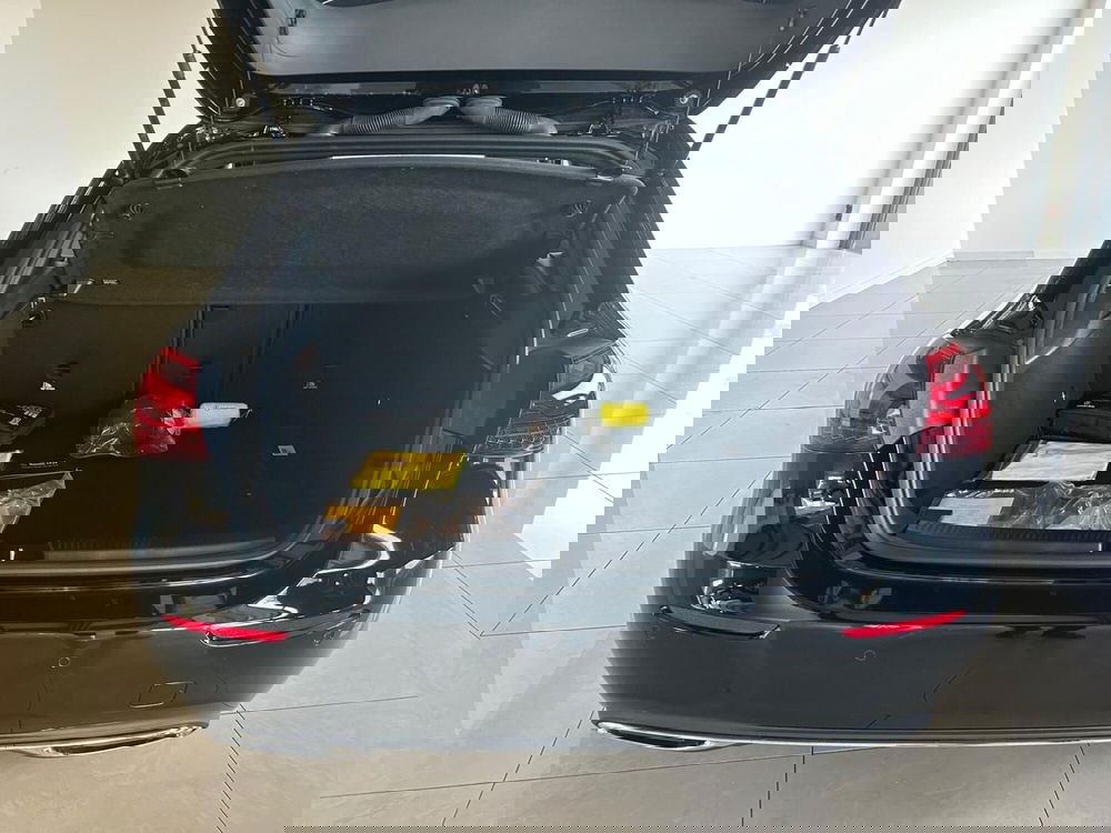 Mercedes-Benz Classe A nuova a Salerno (13)