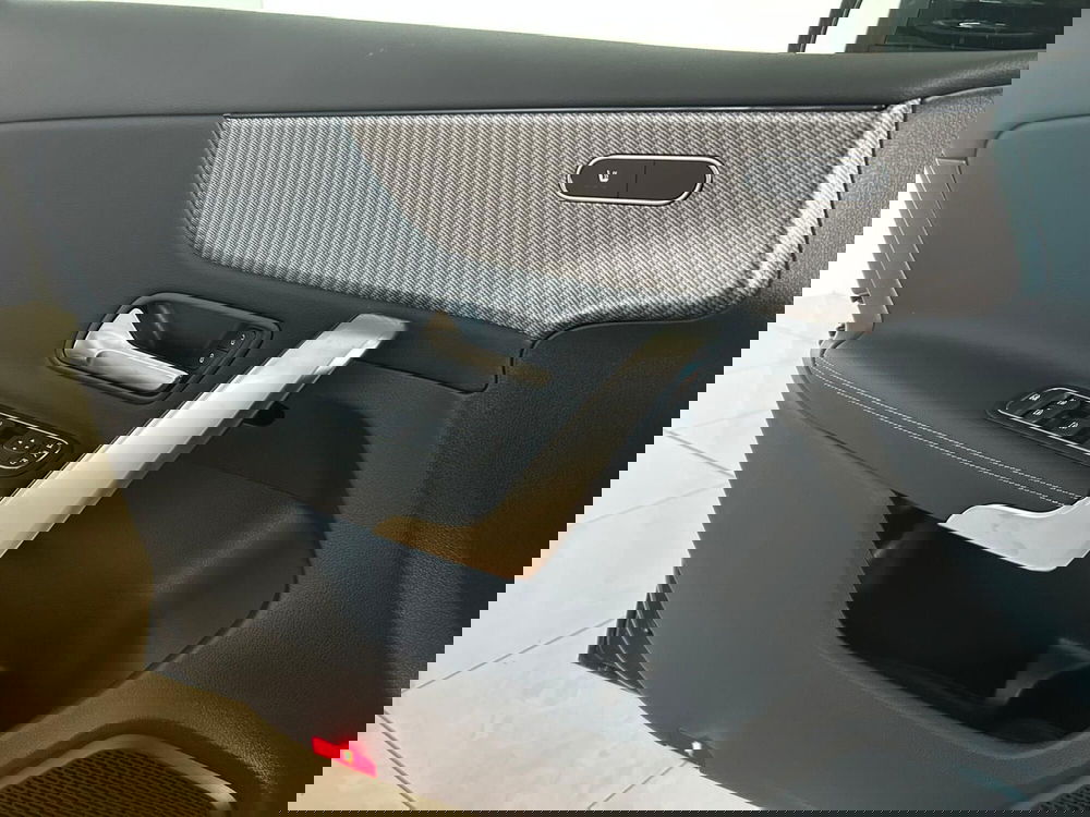 Mercedes-Benz Classe A nuova a Salerno (15)