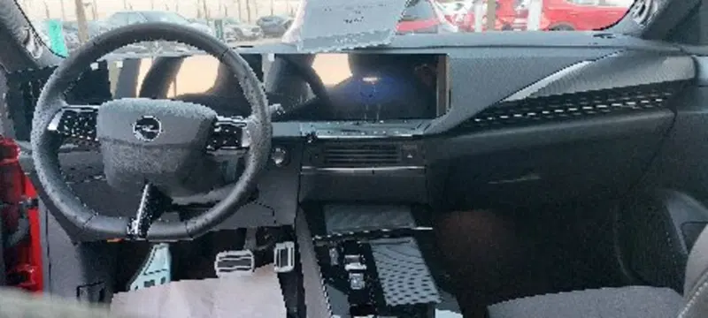 Opel Astra usata a Frosinone (11)