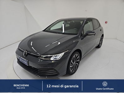 Volkswagen Golf 2.0 TDI SCR Life del 2022 usata a Catanzaro