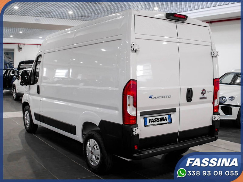Fiat e-Ducato Furgone nuova a Milano (4)