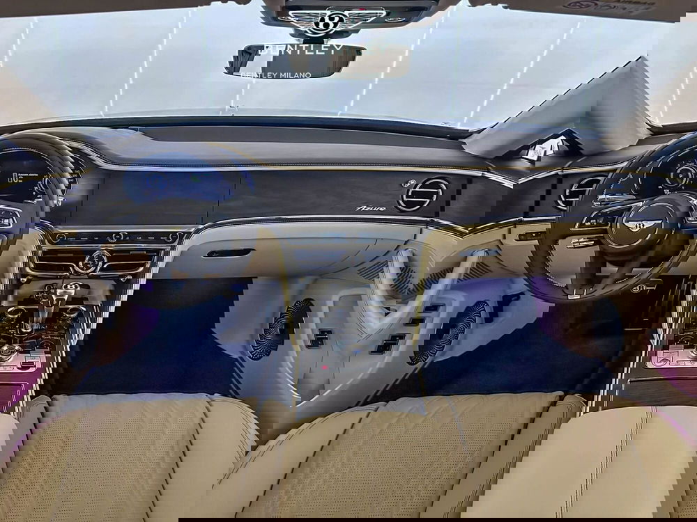 Bentley Flying Spur nuova a Milano (11)