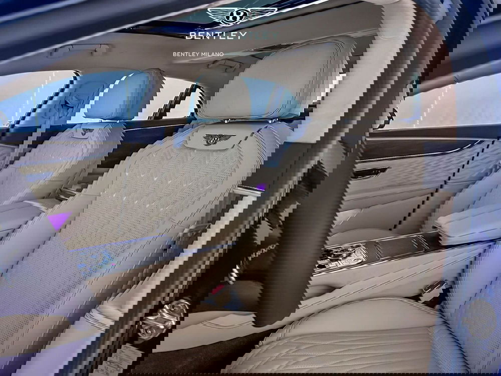 Bentley Flying Spur nuova a Milano (9)