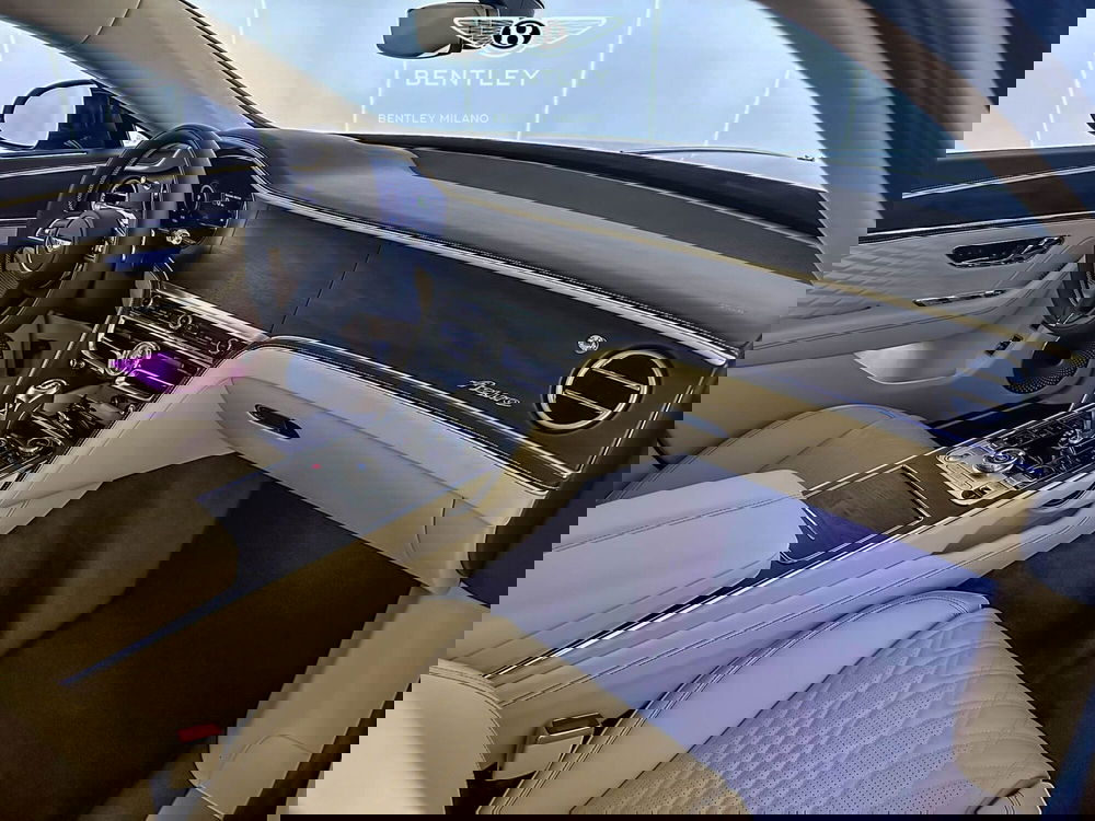 Bentley Flying Spur nuova a Milano (16)