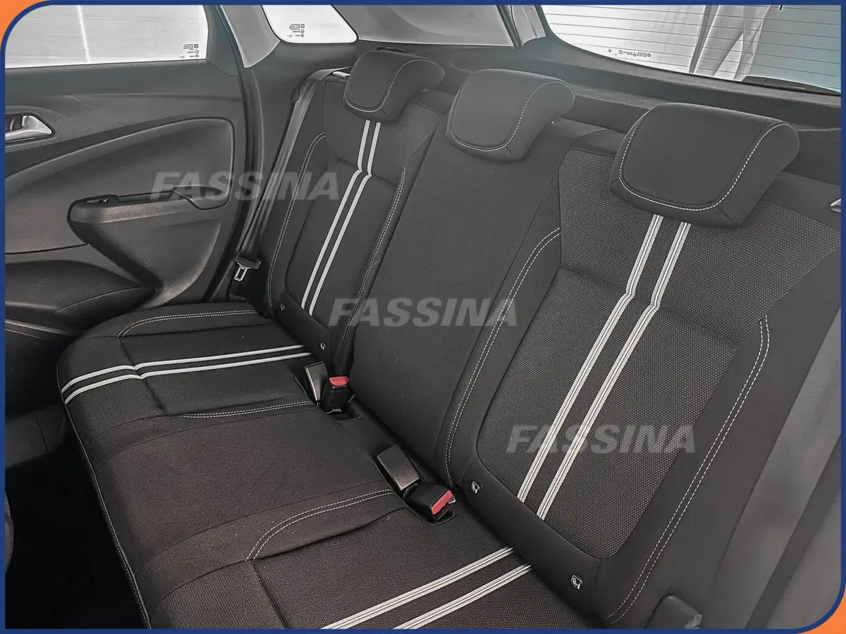 Opel Crossland usata a Milano (10)