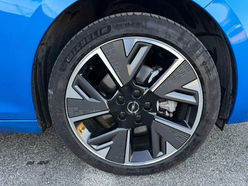 Opel Corsa-e usata a Massa-Carrara (16)