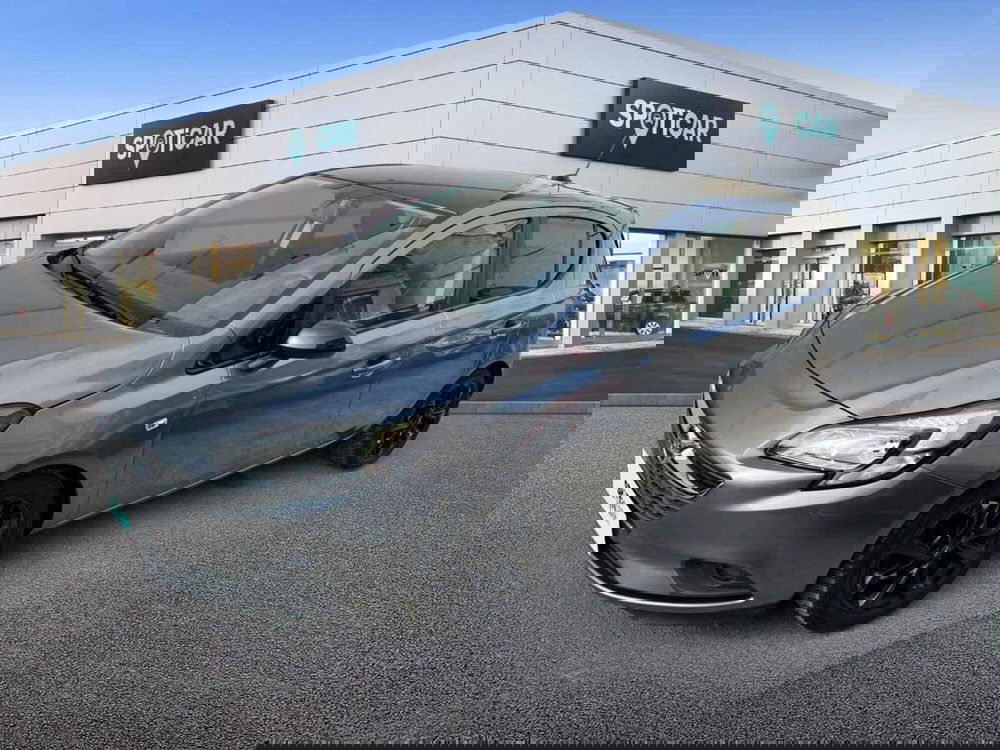 Opel Corsa usata a Foggia