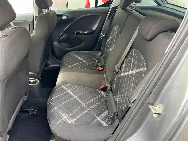 Opel Corsa usata a Foggia (12)
