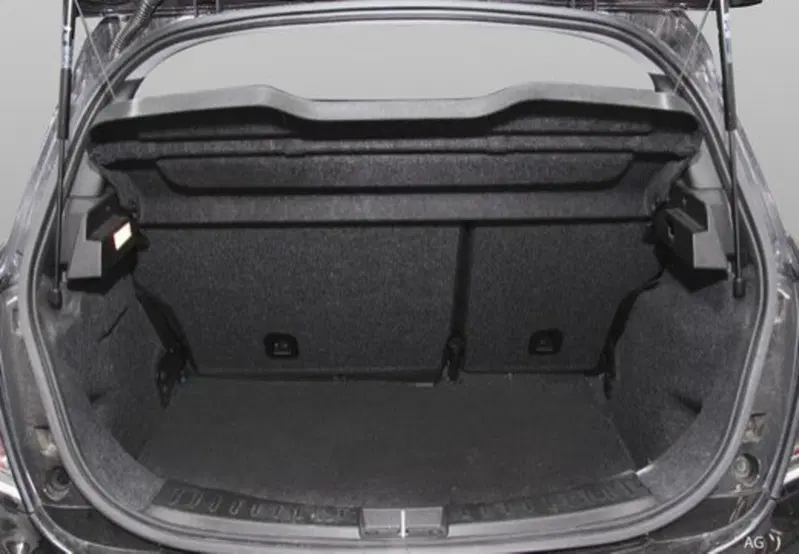 Lancia Ypsilon usata a Cosenza (14)