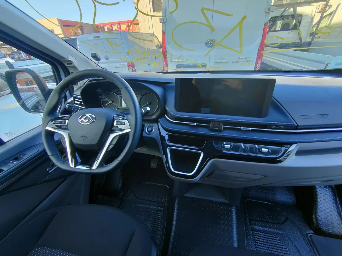 Maxus e Furgone nuova a Torino (10)