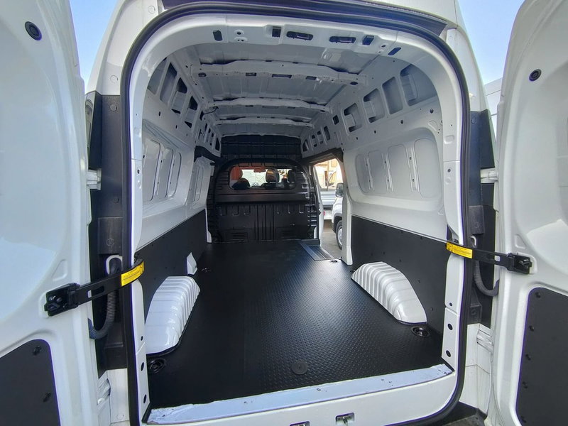 Maxus e Furgone nuova a Torino (6)