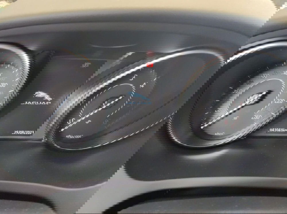 Jaguar E-Pace usata a Pordenone (10)