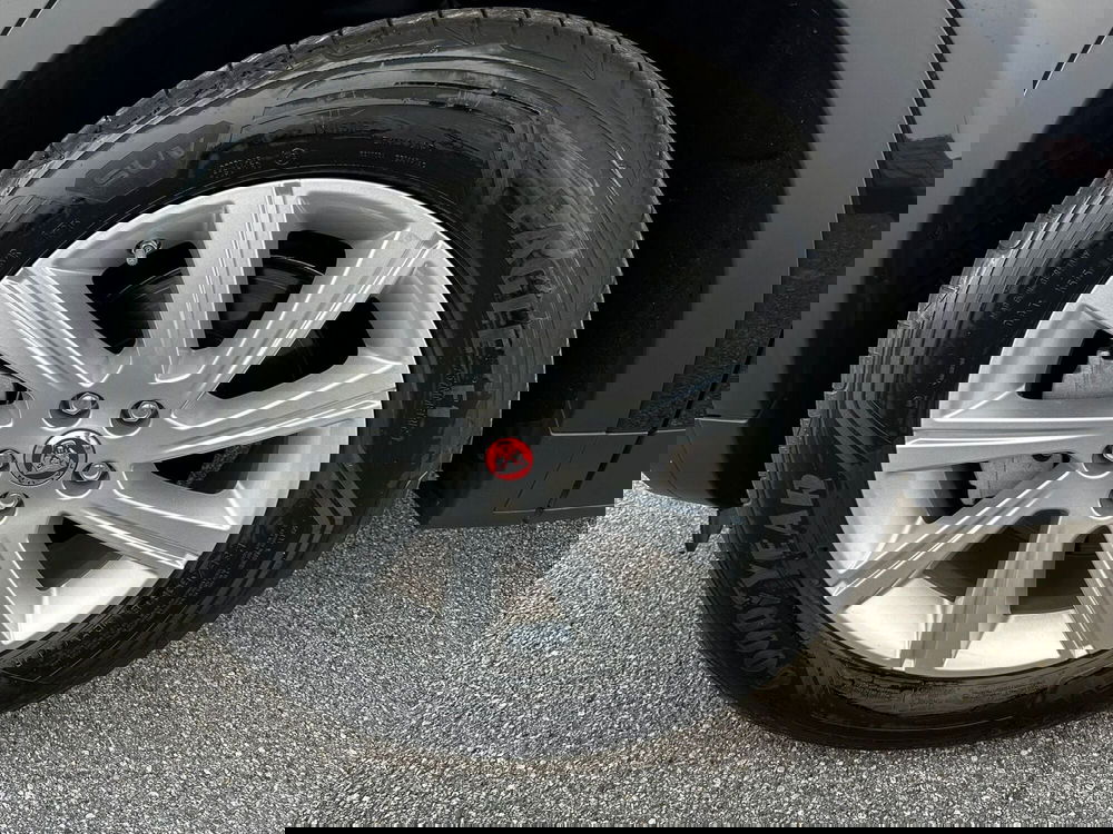 Jaguar E-Pace usata a Pordenone (9)