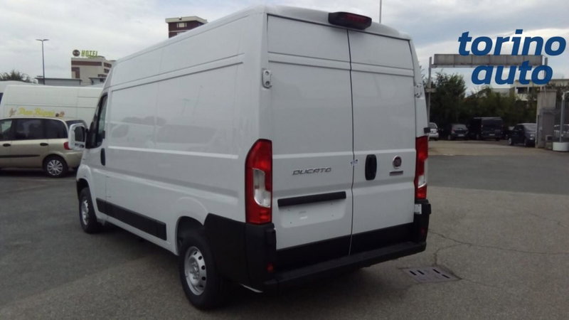 Fiat e-Ducato Furgone nuova a Torino (2)