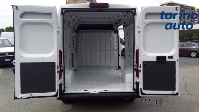Fiat e-Ducato Furgone nuova a Torino (3)