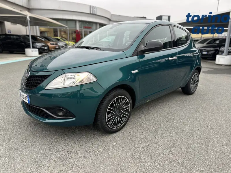 Lancia Ypsilon usata a Torino (3)