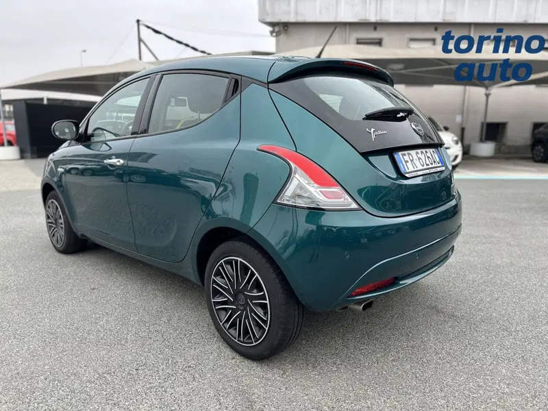 Lancia Ypsilon usata a Torino (5)
