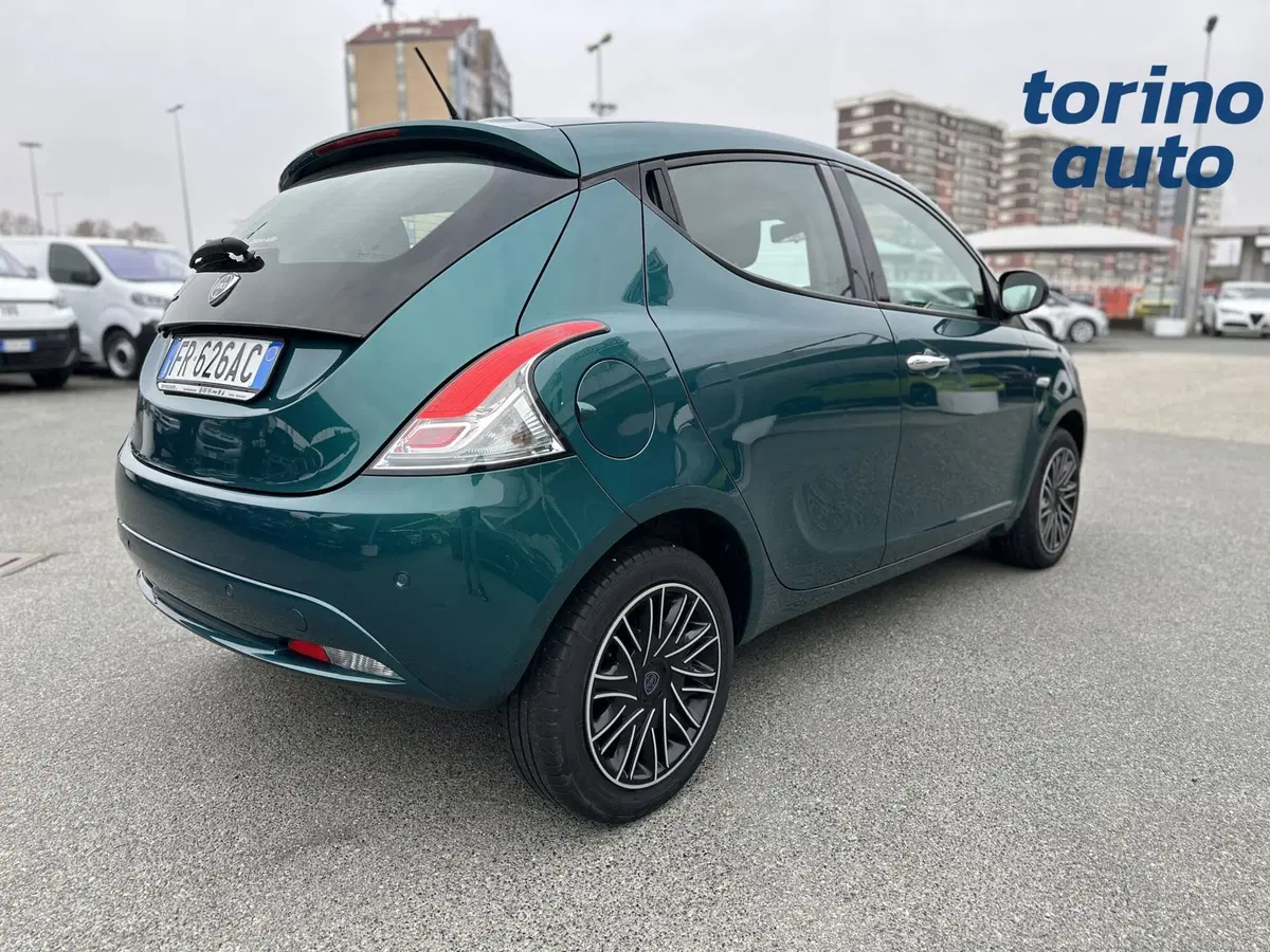 Lancia Ypsilon usata a Torino (7)