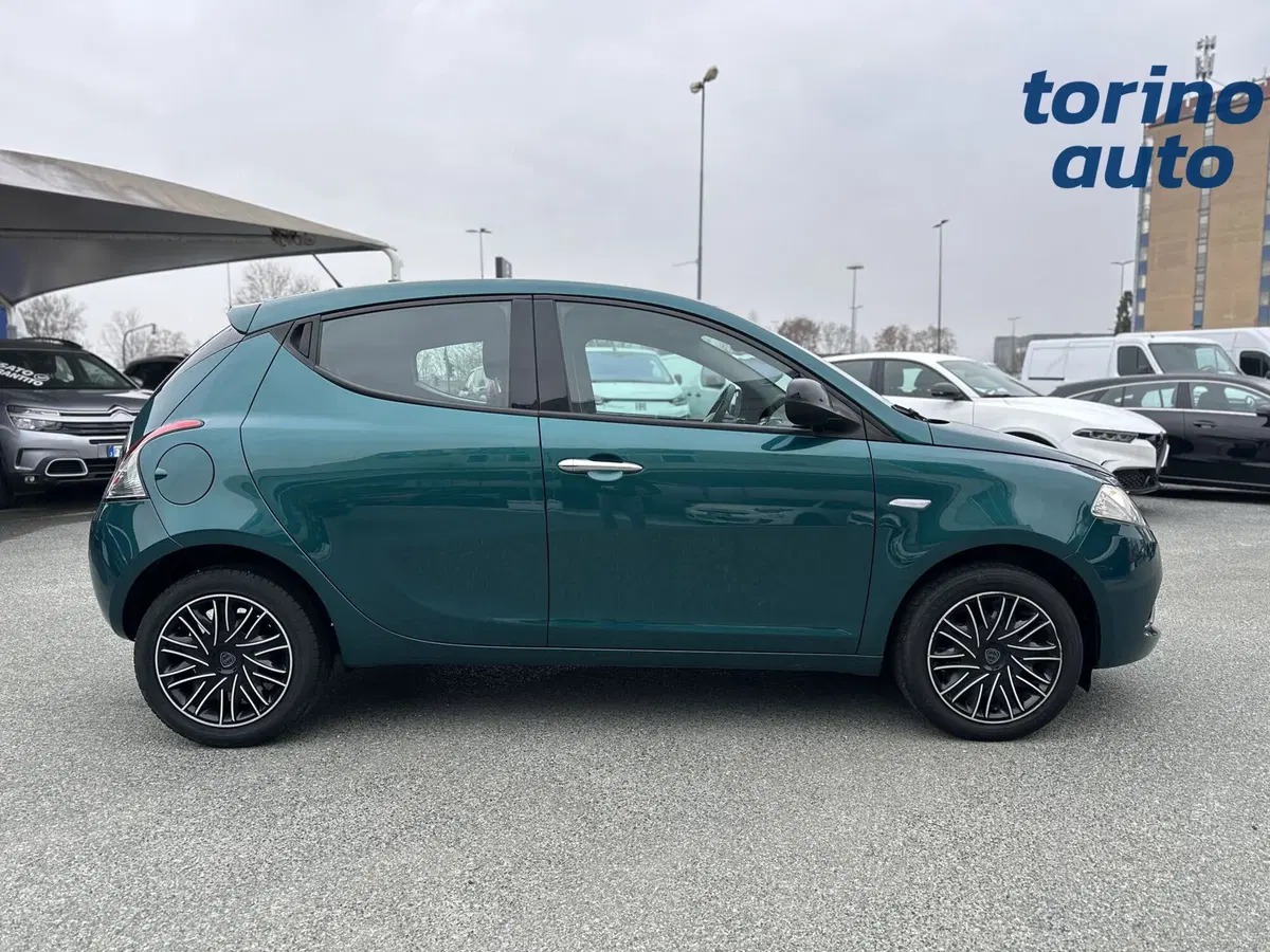 Lancia Ypsilon usata a Torino (8)