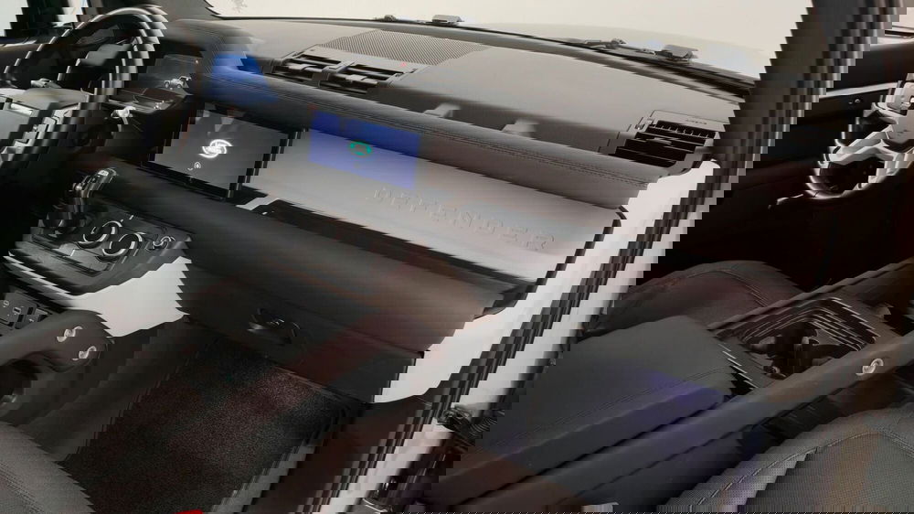 Land Rover Defender usata a Verbano Cusio Ossola (19)