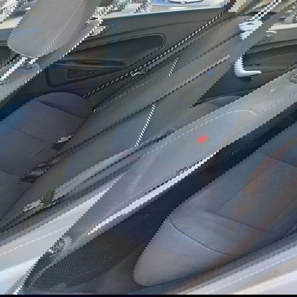 Ford Fiesta usata a L'Aquila (16)