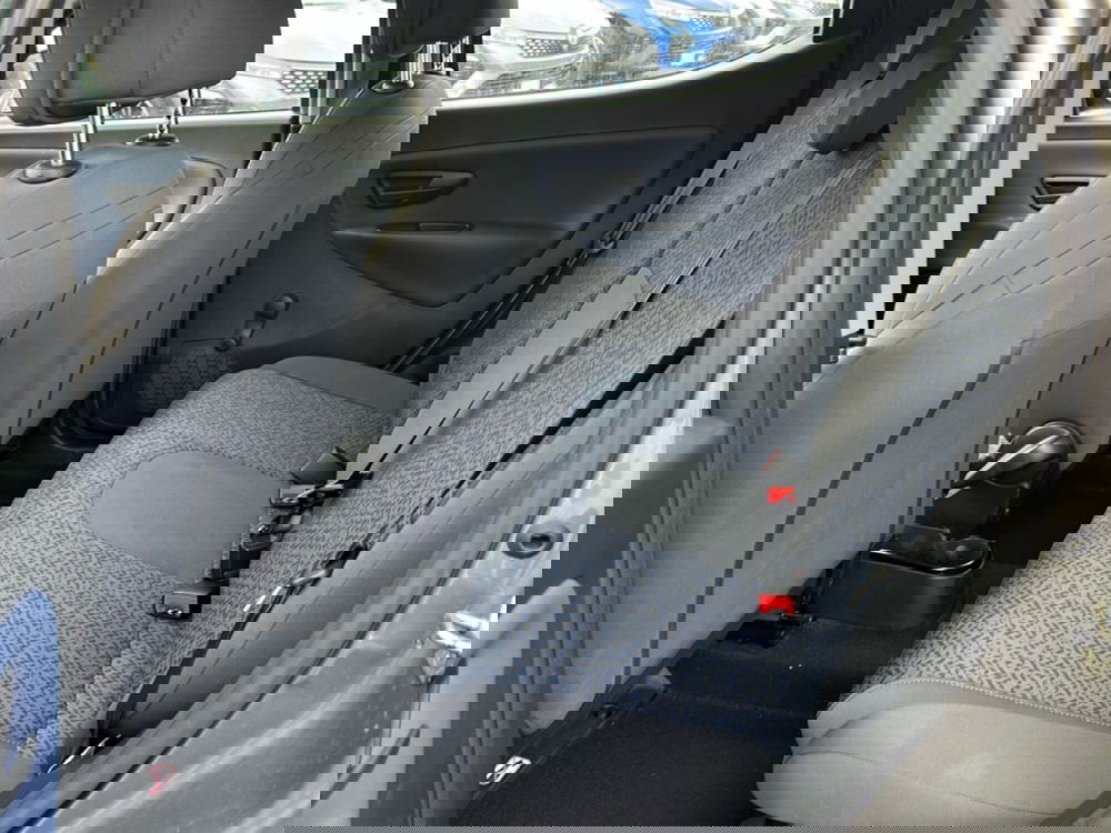 Lancia Ypsilon usata a Roma (12)