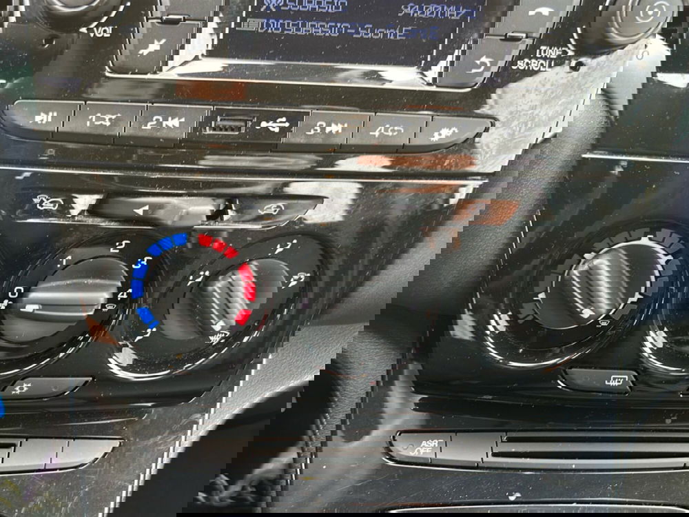 Lancia Ypsilon usata a Roma (17)