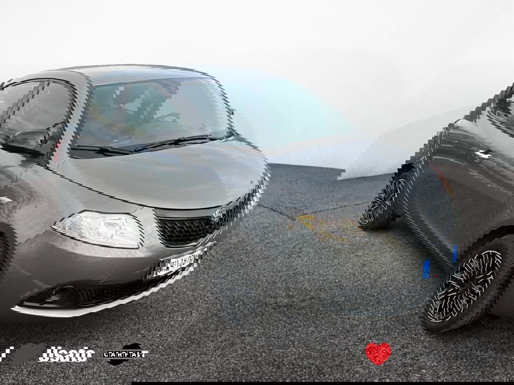 Lancia Ypsilon usata a Roma (2)