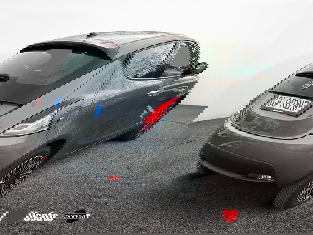 Lancia Ypsilon usata a Roma (3)