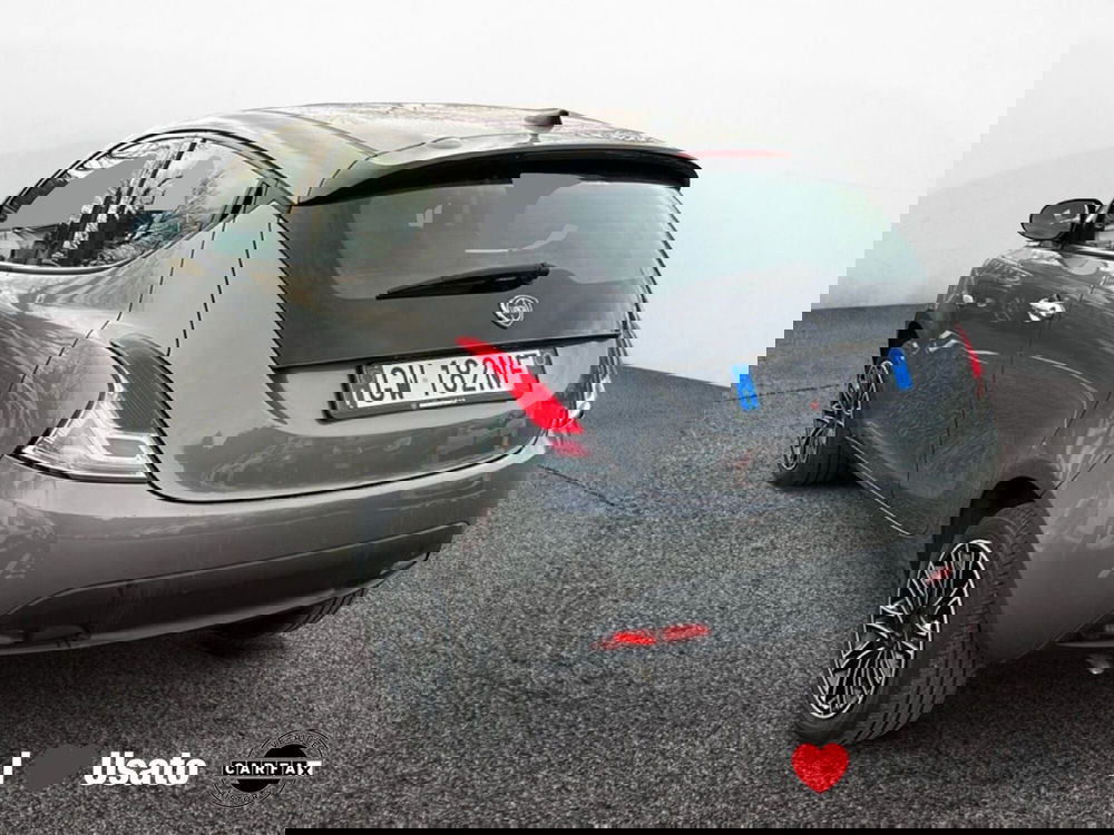 Lancia Ypsilon usata a Roma (4)