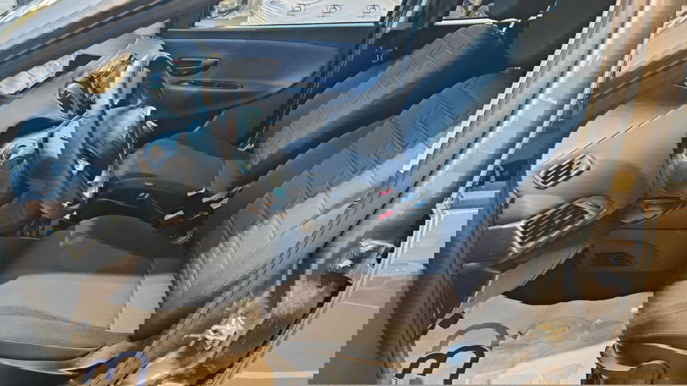 Lancia Ypsilon usata a Milano (11)