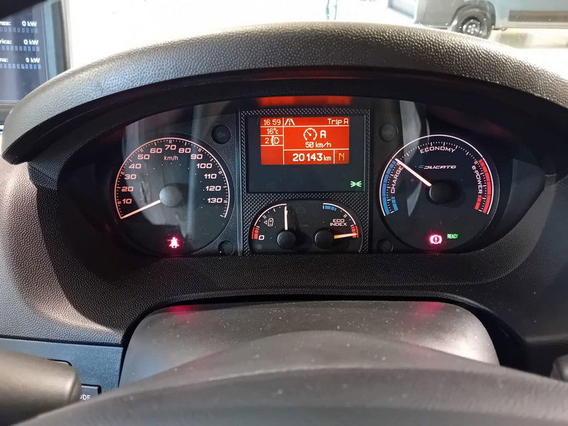 Fiat e-Ducato Furgone usata a Milano (19)