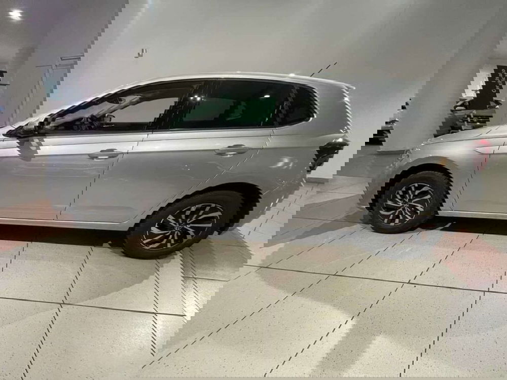 Volkswagen Polo nuova a Genova (2)